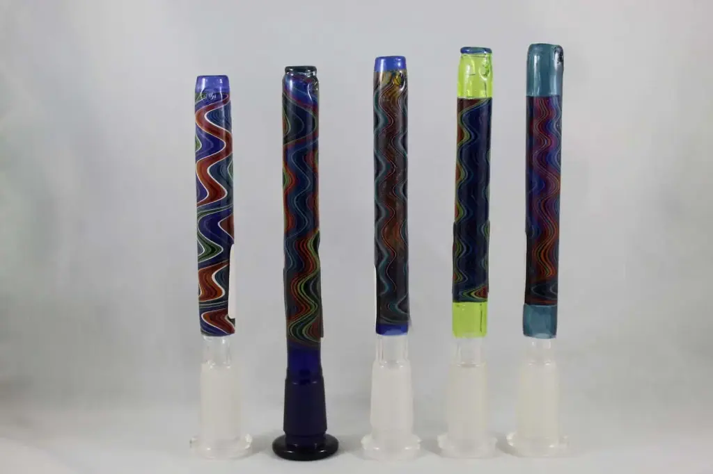 Mook's Glass Wig Wag Downstems