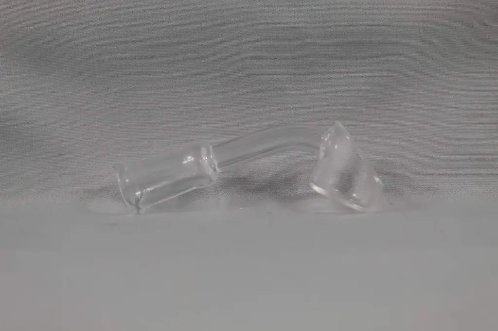 GEAR Small Thin Cup Quartz Banger 10mm Female 45°