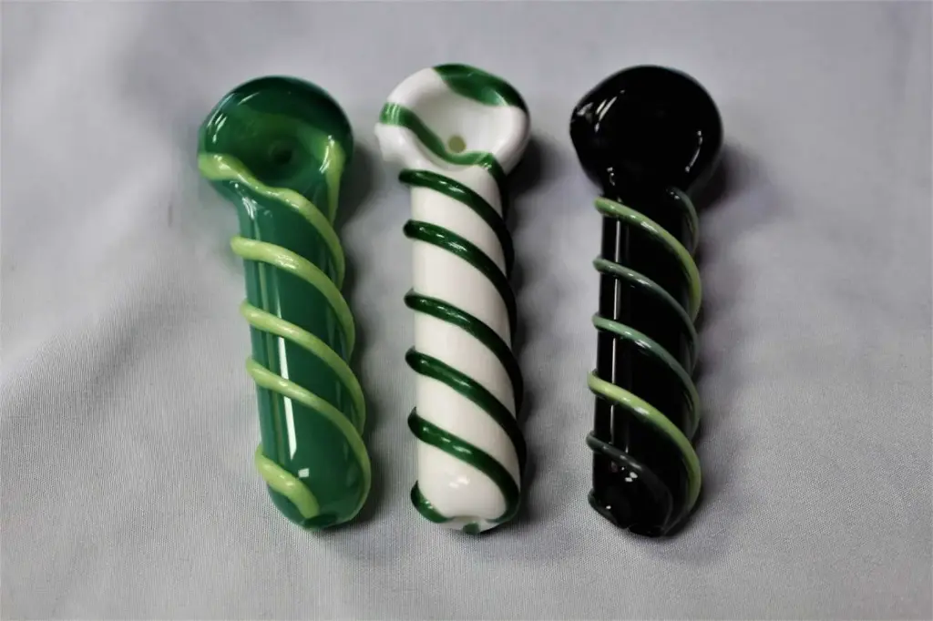 Jellyfish Glass Swizzler Pipes