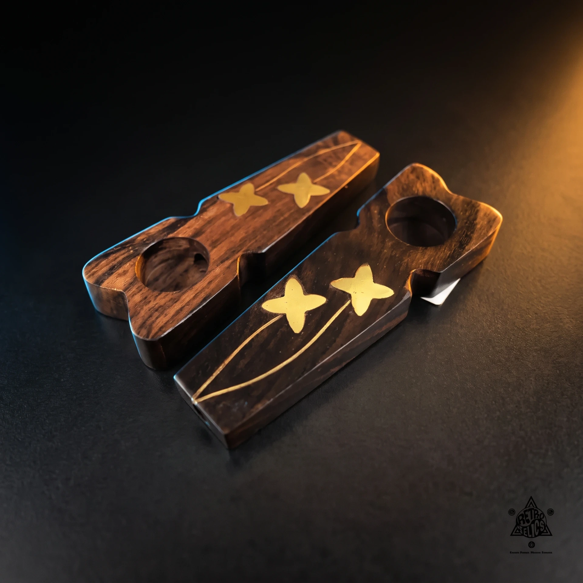 Dealz Brass Butterfly Wood Pipe