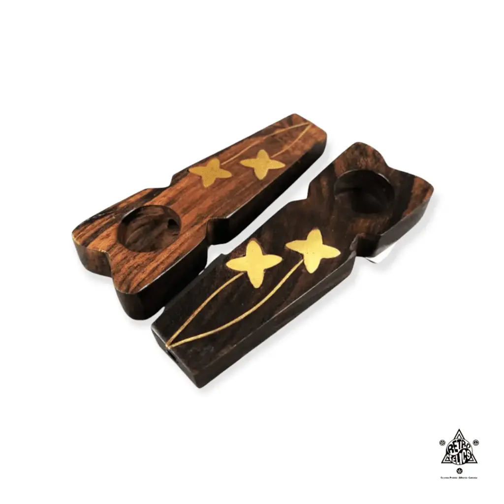 Dealz Brass Butterfly Wood Pipe