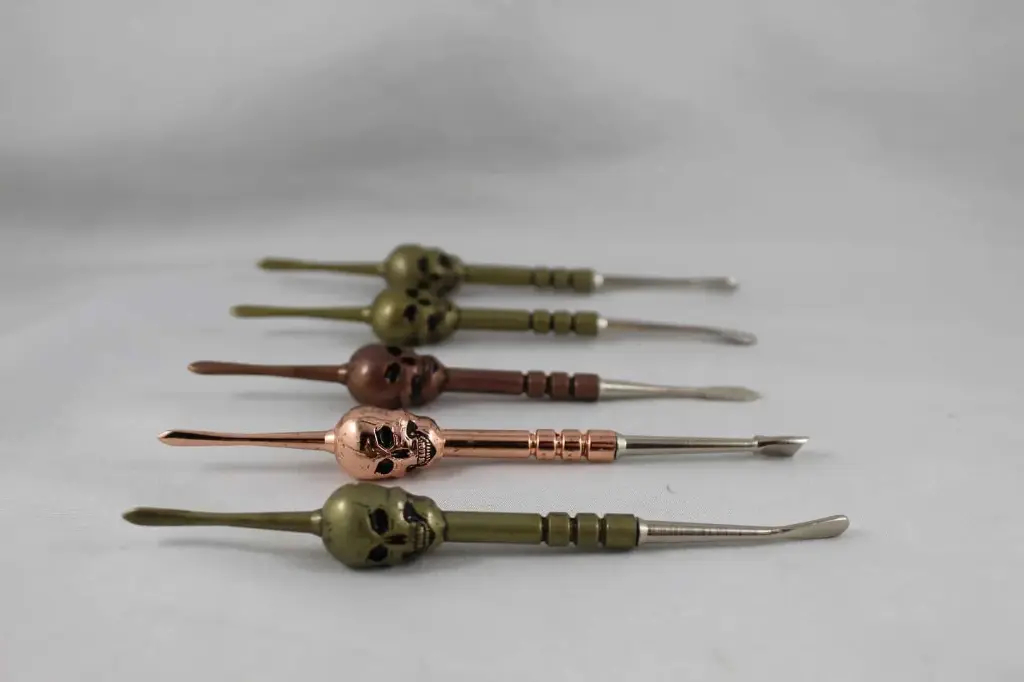 Metal Skull Dabber-Assorted Tips