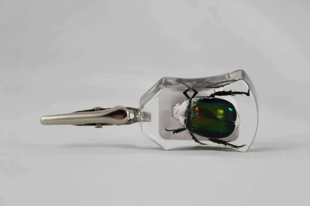 Roach Clip-Green Chafer