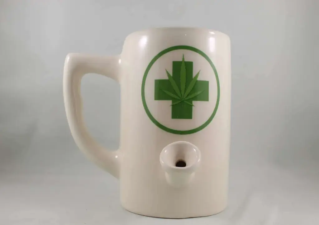 Wake & Bake Pipe Mug- Medical Leaf