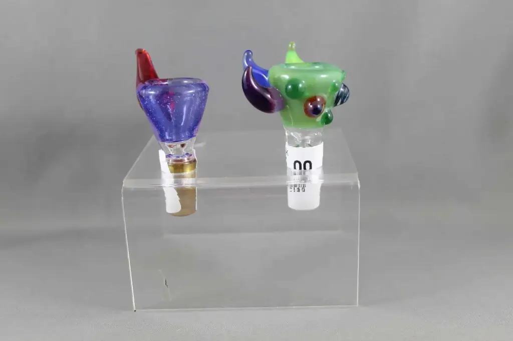 Mook's Glass Solid Colour Cones-14mm Male