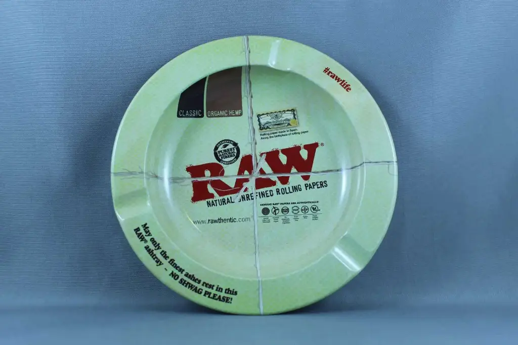 Raw Magnetic Tin Ash Tray