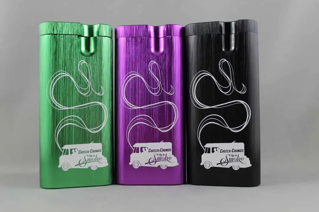 Famous X Cheech & Chong Metal Dugout (red)