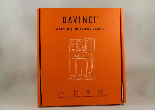Davinci-Digital 4 Slot Battery Charger