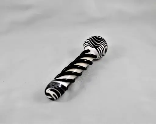 Red Eye Glass 4" Lightcicle Hand Pipe