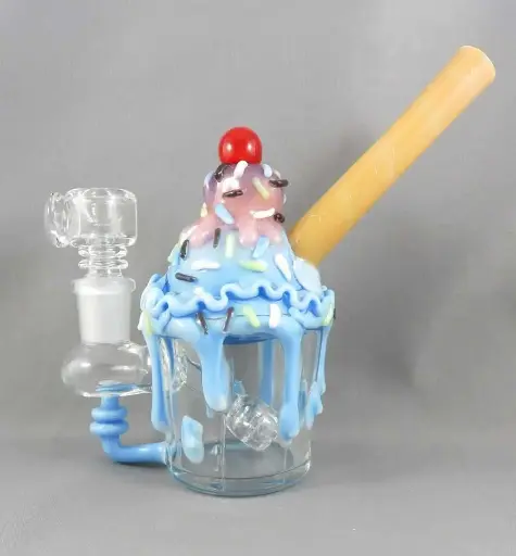 Bubblegum Sundae Cupcake by Empire Glassworks